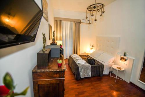 Studio Apartment image 9