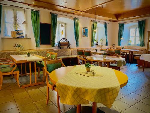 奧斯特巴亞梅斯特酒吧酒店 (Meister BAR HOTEL Ostbayern) in 弗洛斯