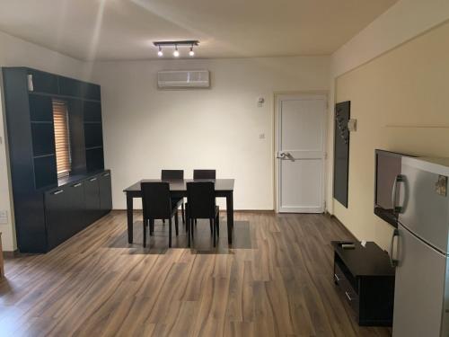 Seadmed, Kika Court 2 in Paralimni