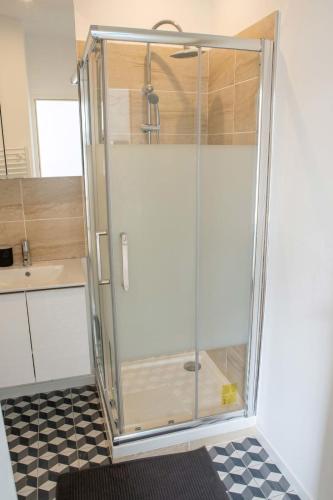 Modern air-conditioned apartment - image 10