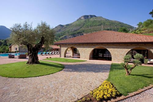 Dārzs, Tenuta D'Amore in San Mango Piemonte