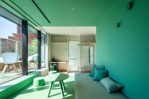 【green】Balcony Room