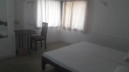 Cochin Casa Bella Stop at Cochin Casa Bella to discover the wonders of Kochi. Offering a variety of facilities and services, the hotel provides all you need for a good nights sleep. Facilities like 24-hour front desk,