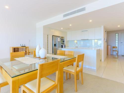 Azura Ocean View Holiday Apartment in Kingscliff