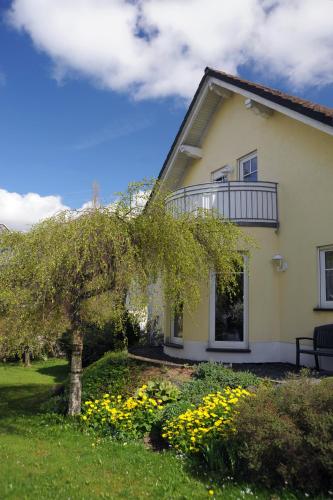 Ferienwohnung Landfein Schalkenmehren - Accommodation