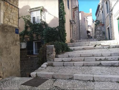 Stella del Mare Apartment - Old Town Getaway