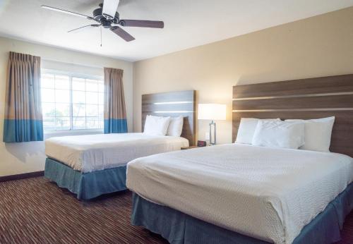 Rodeway Inn Near University-Gateway to Yosemite in Pine