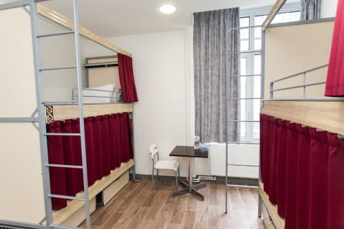 8 bunk beds