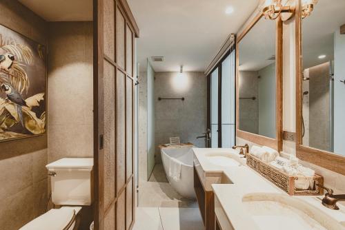 THEE Vijit Lanna by TH District