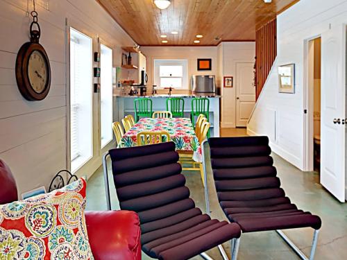 #201 The Commons Townhouse - image 6