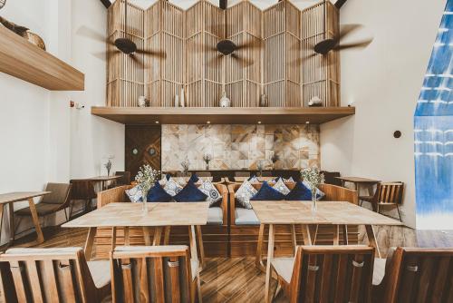 THEE Vijit Lanna by TH District