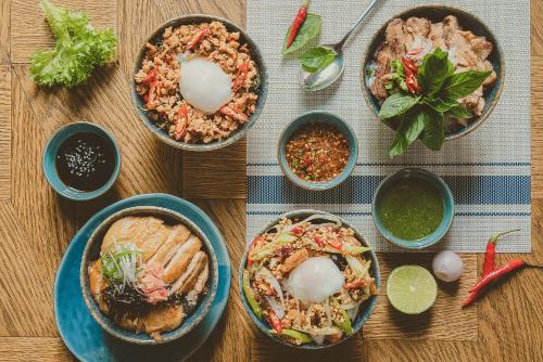 THEE Vijit Lanna by TH District