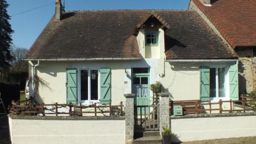 Le Petit Four A Beautiful 3-Bed Cottage in Lignac gîte à louer Ciron