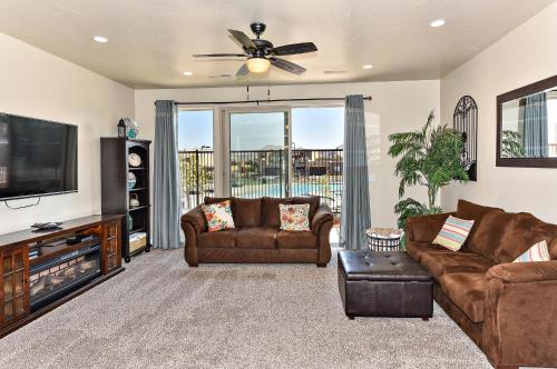 Greenwind, St. George