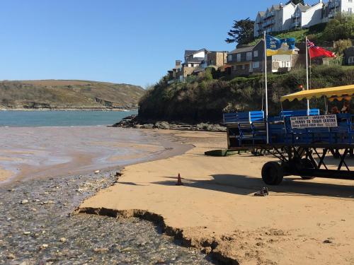 12 Combehaven - image 9