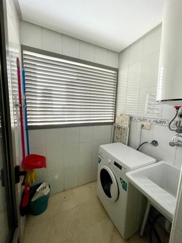 One-Bedroom Apartment image 4