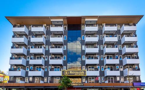 Royalisa City Apart Hotel - 숙소 외관