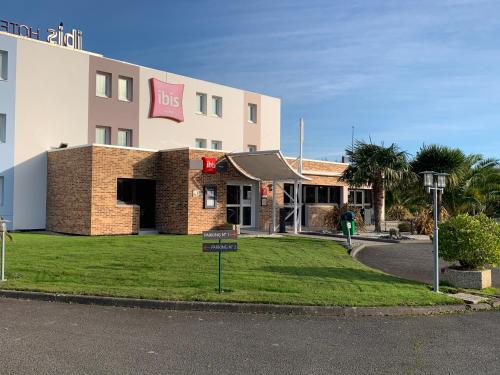 外部景觀, 歐萊宜必思酒店 (ibis Auray) in 歐賴