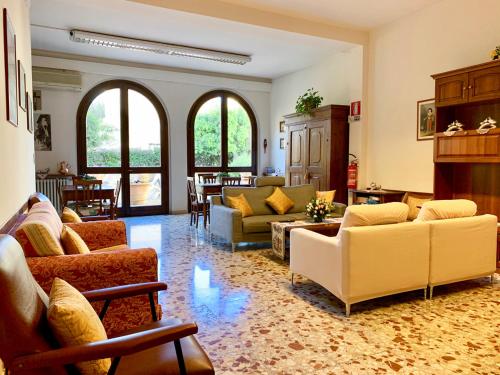  Casa per Ferie Regina Santo Rosario in Florenz