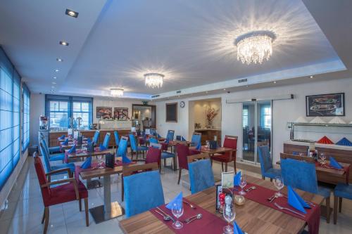 Restaurant, Bukkos Hotel & Spa in Szigetmonostor