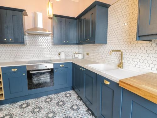 4 Tan Y Bryn Road - main image