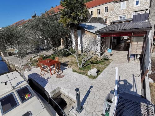  Apartment Sidro in 20343 Šarića Struga