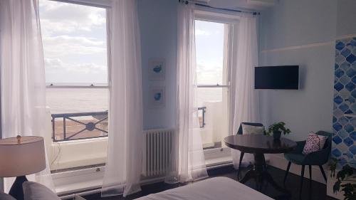 Double room, deluxe, sea view