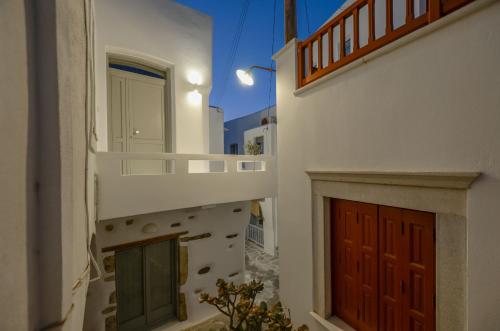 Aegean White Home in Naxos