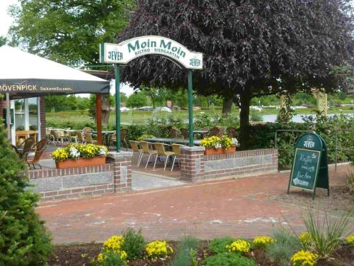 餐廳, Mobilheim Campingplatz Nordloh in 阿彭