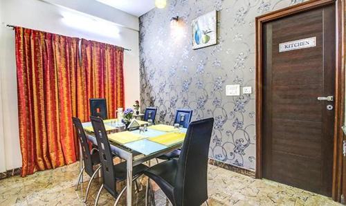 Place For Uptu 12-15 Pax in 4BHK , Fully Furnished Apartment For Marriage,Get Together