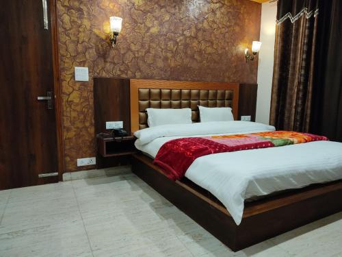 Laj Guru Always Welcome B&B