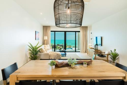 Pandangan, H2O life style resort in Providenciales
