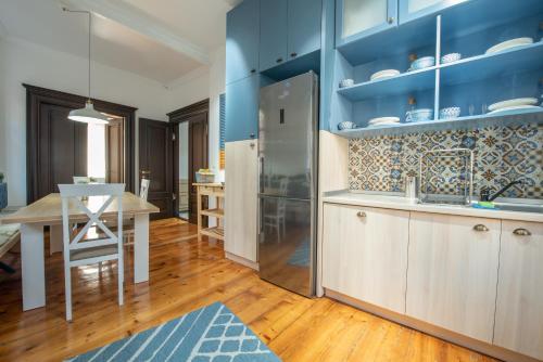 Létesítmények, Kotor Nest in Kotor