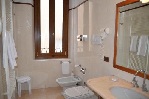 Strozzi Palace Hotel - image 12