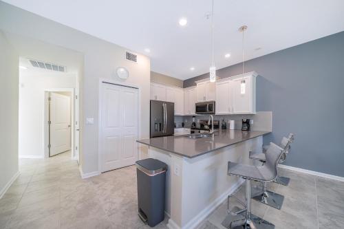 SG897 Champions Gate Condo 2Bedrooms 2Bathrooms Free Waterpark - image 8
