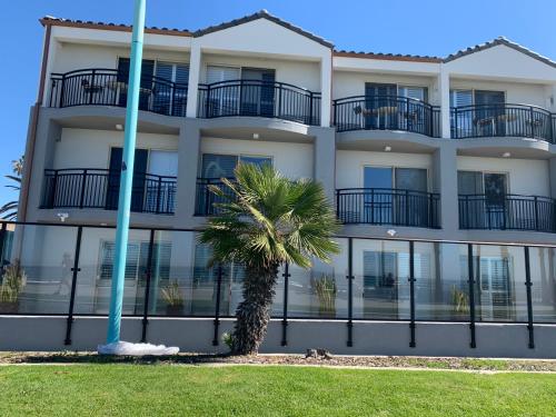 Ocean Park Inn - image 9