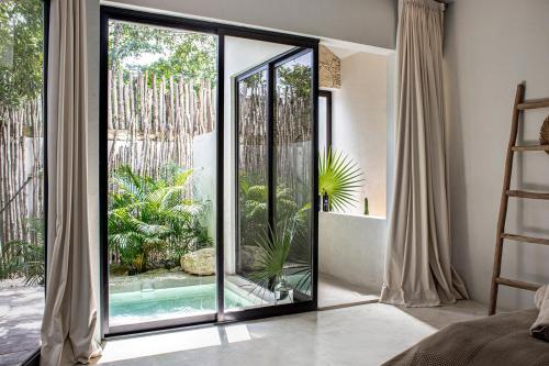 Villa in La Veleta for 16 guests