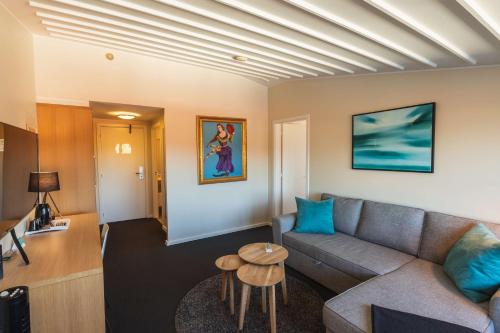 Hotel Sonderborg Strand; Sure Hotel Collection by Best Western Set in a prime location of Sonderborg, Comwell Sønderborg puts everything the city has to offer just outside your doorstep. The property features a wide range of facilities to make your stay a pleasa