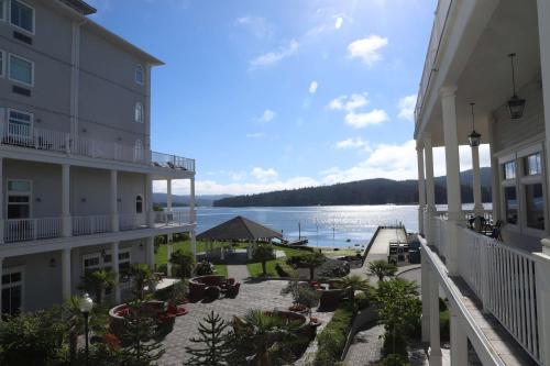 Hotel in Sooke  Prestige Oceanfront Resort