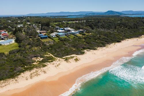 Beach, Seakissed Beachhouse in Culburra Beach