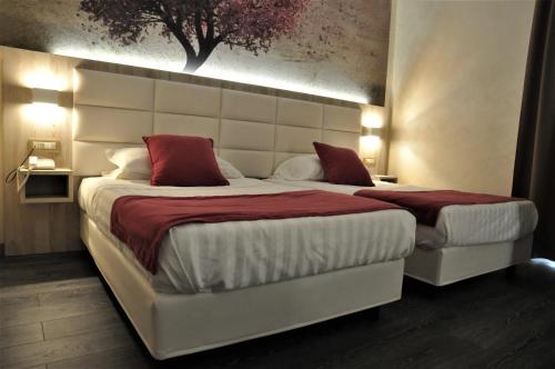 3 twin beds