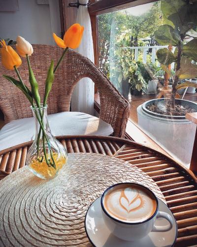 Food and beverages, Room Story Hostel in Ayutthaya
