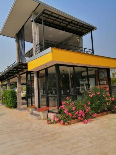 เคียงภูวิลล่า in Phatang