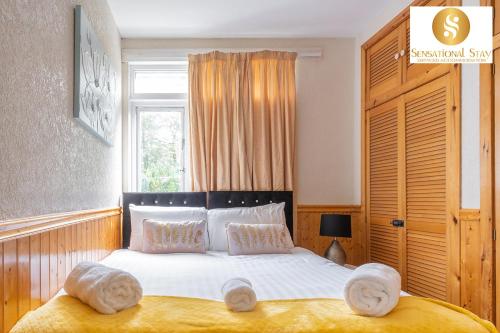 2 Bedroom Apt  Sensational Stay Serviced Accommodation Aberdeen- Middlefield Place - image 12