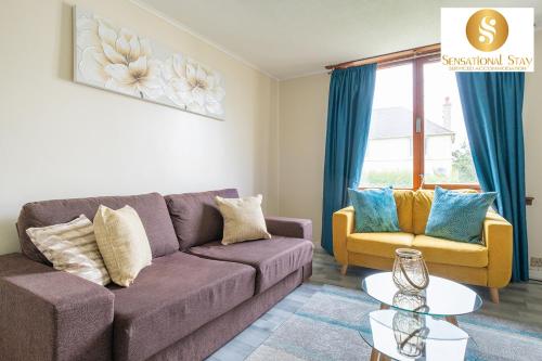 2 Bedroom Apt  Sensational Stay Serviced Accommodation Aberdeen- Middlefield Place - image 5