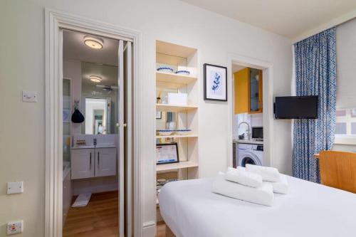 GuestReady - BRIGHT Gorgeous Studio in CHELSEA 2 guests