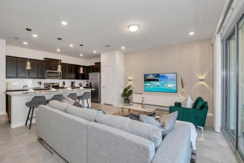 Imagine Your Family Renting This Luxury Home on Solterra Resort Orlando Townhome 5058 - image 6