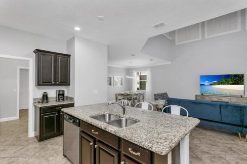 Luxury 5 Star Villa on Paradise Palms ResortMinutes from Disney World Orlando Villa 5039 - image 8