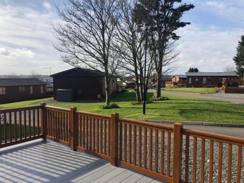 Stunning 2-bed Lodge With Hot Tub East Yorkshire, , East Yorkshire