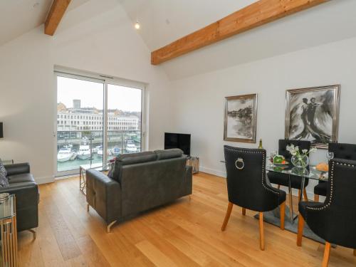 Picture of Harbourside Haven Penthouse 2